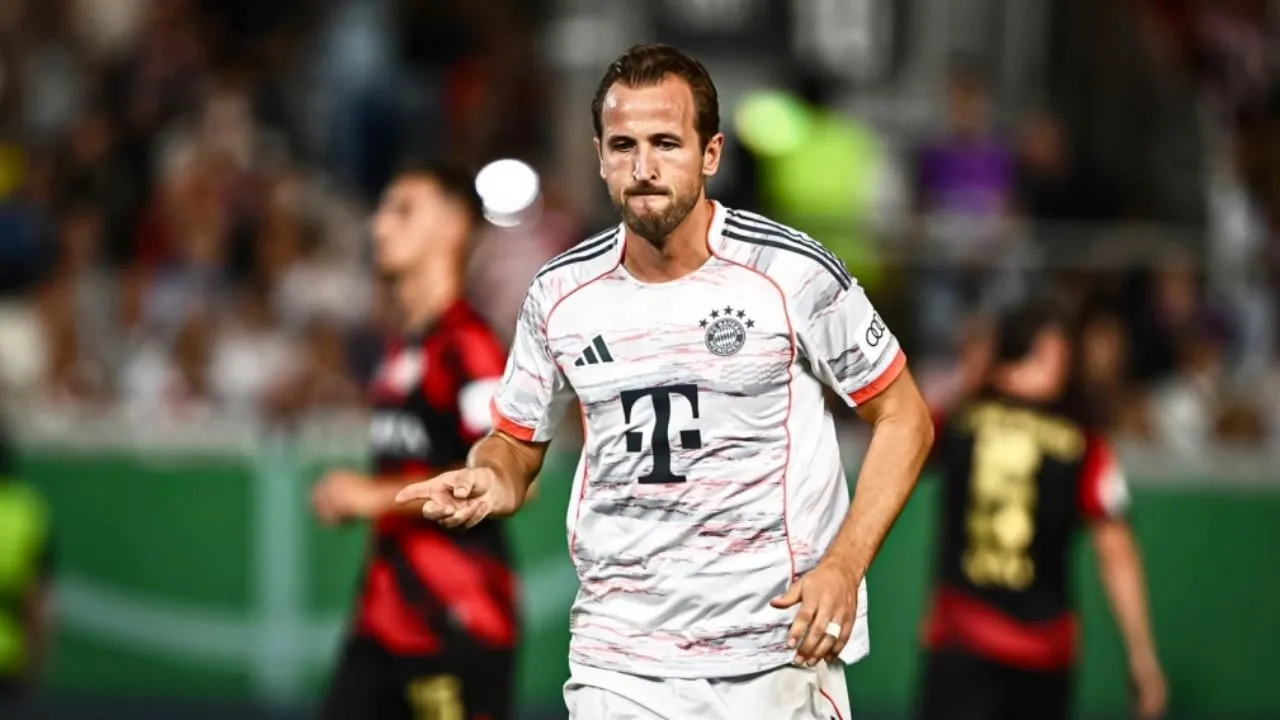 Kane giải cứu Bayern – Cú nổ phút bù giúp Hùm xám thoát hiểm