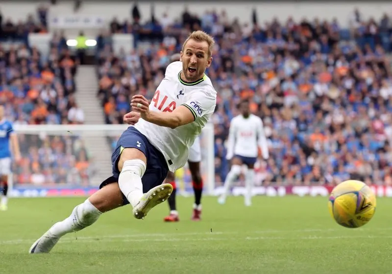 Harry Kane phản pháo Owen