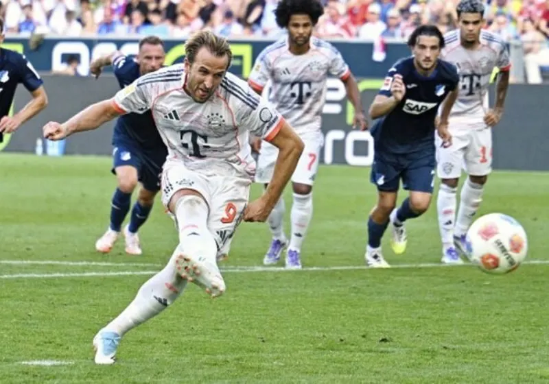 Kane lập kỷ lục đá phạt đền