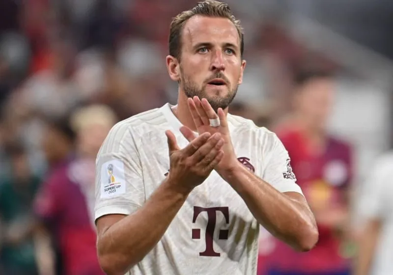 Harry Kane lại xô đổ thêm một kỷ lục