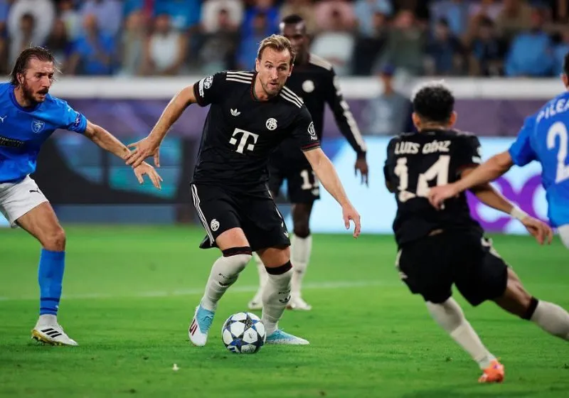 Kane giúp Bayern thắng lớn