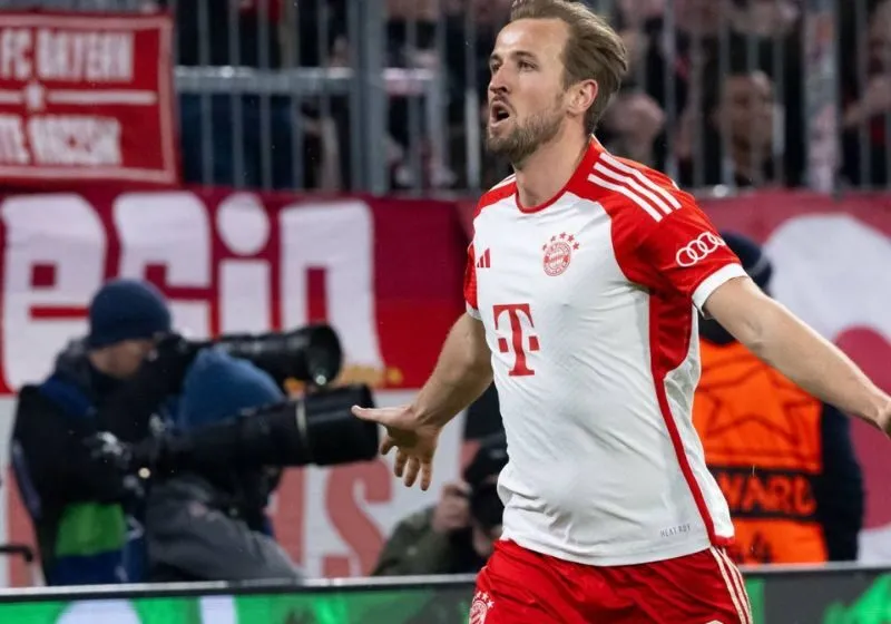Harry Kane bất ngờ quay xe với Bayern