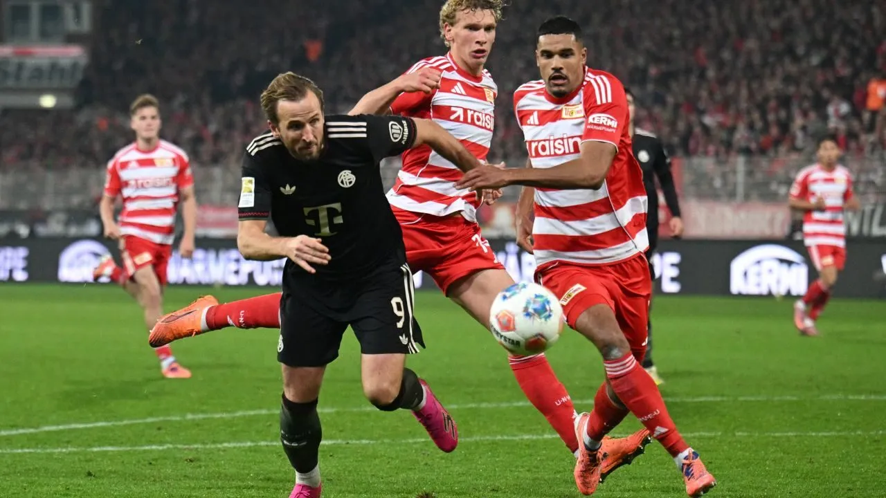 Harry Kane giải cứu Bayern